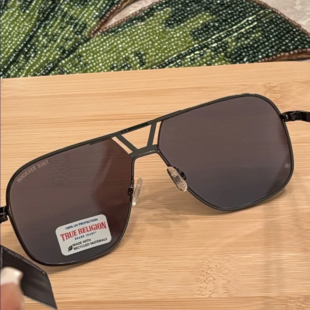 Brand New True Religion Square Aviator Metal Sunglasses Mirrored Lens Smoky Gray